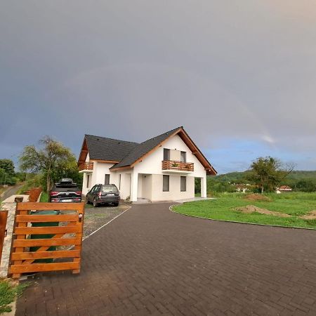 Eco Familia Hotel Pojoga Buitenkant foto