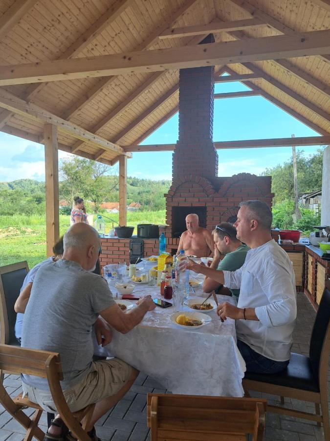 Eco Familia Hotel Pojoga Buitenkant foto